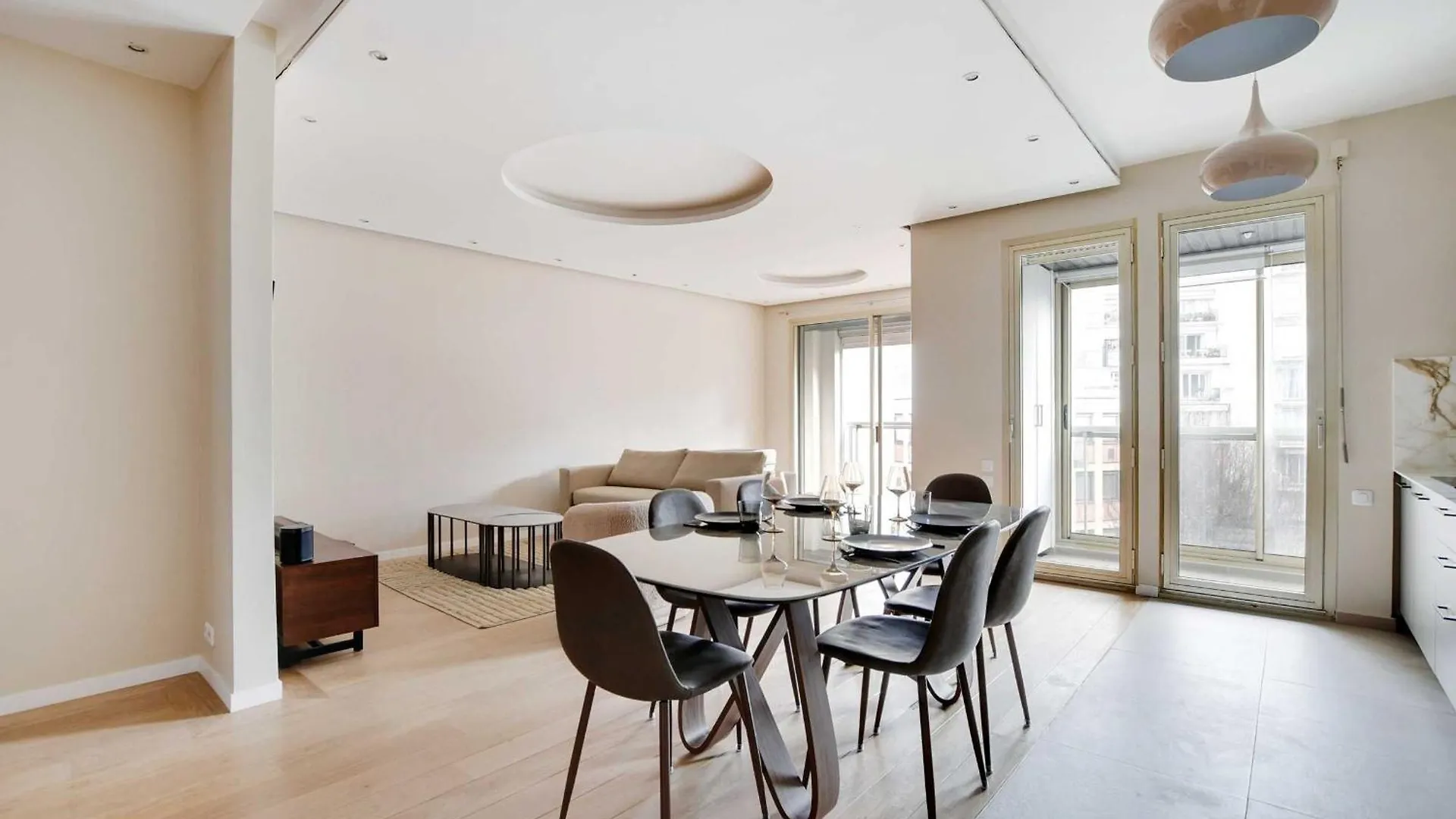 Apartment Modern Elegance A Stone's Throw From The Arc De Triomphe *